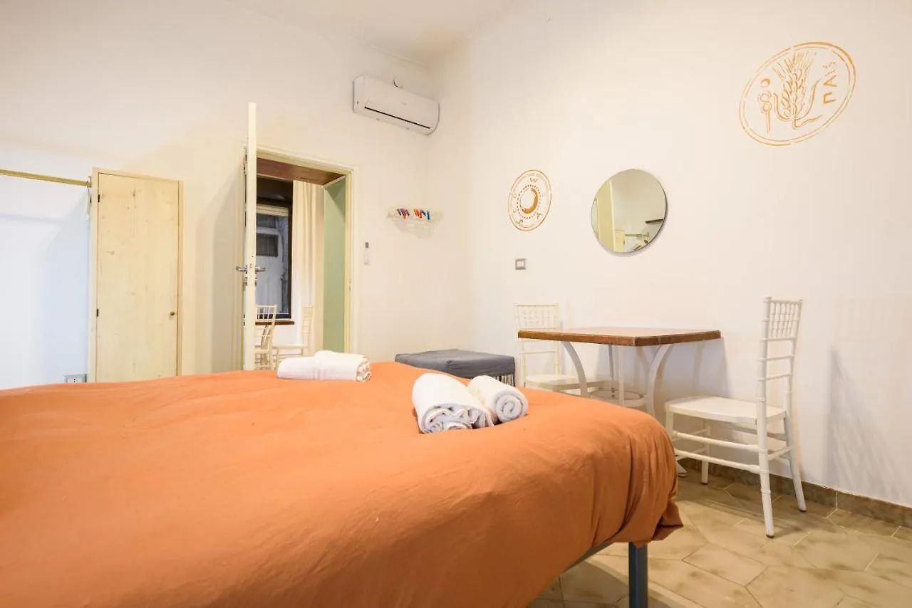Via San Giovanni In Porta 34 Apartment Naples