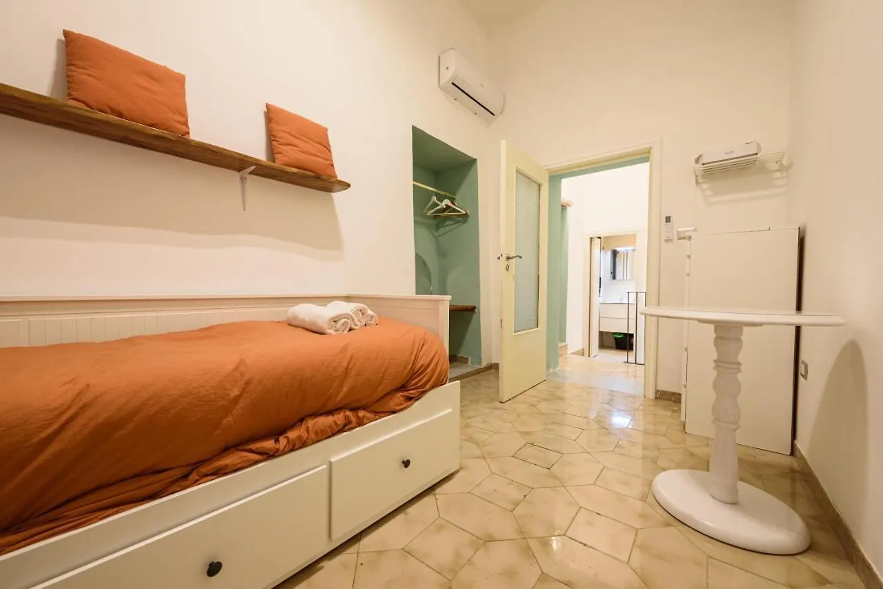 Via San Giovanni In Porta 34 Apartment Naples
